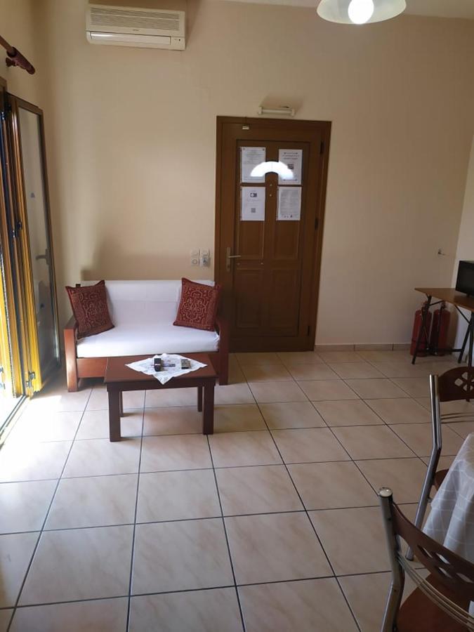 Markos Apartments 4 Stoúpa Esterno foto